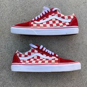 Vans Ol Skool low suede w red and white checks, used good condition